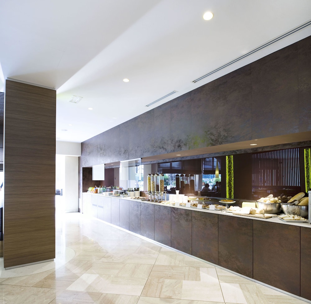 Enjoy Garda Hotel — Restaurant & bars in Peschiera del Garda, Veneto