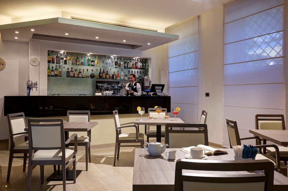 Occidental Aurelia — Restaurant & bars in Rome, Lazio