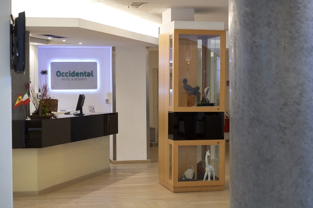 Occidental Aurelia — Hotel building in Rome, Lazio