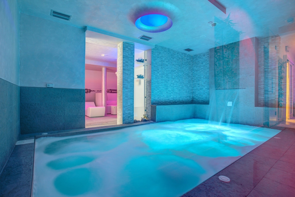Ferretti Beach Hotel - zdjęcie 4