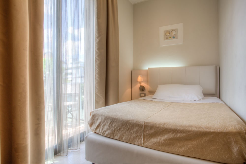 Ferretti Beach Hotel - zdjęcie 5