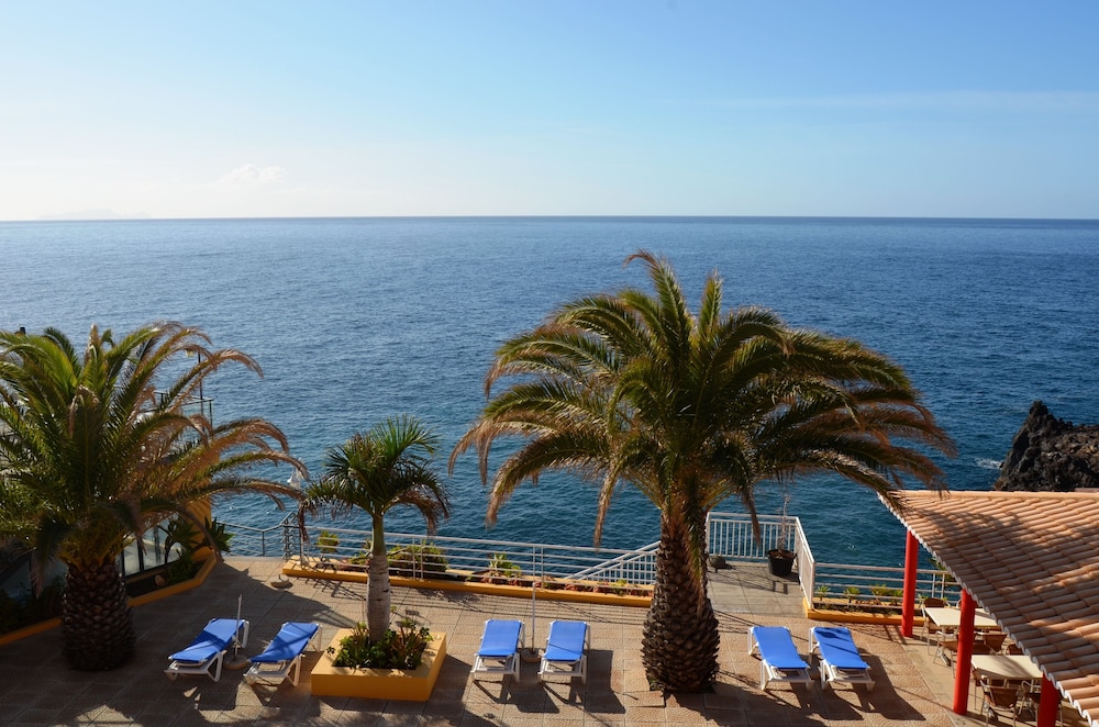 Rocamar Lido Resort — Beach in Santa Cruz, Madeira