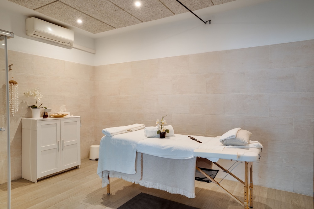 Hotel Angela - Adults Recommended — Spa in Fuengirola, Andalusia