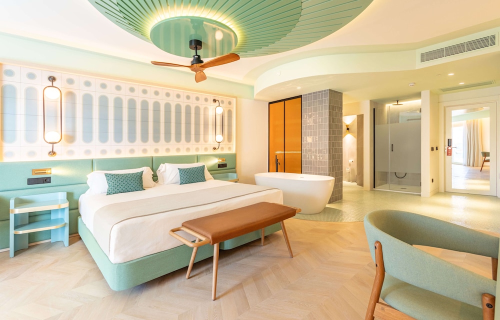 Hotel Angela - Adults Recommended — Hotel rooms in Fuengirola, Andalusia