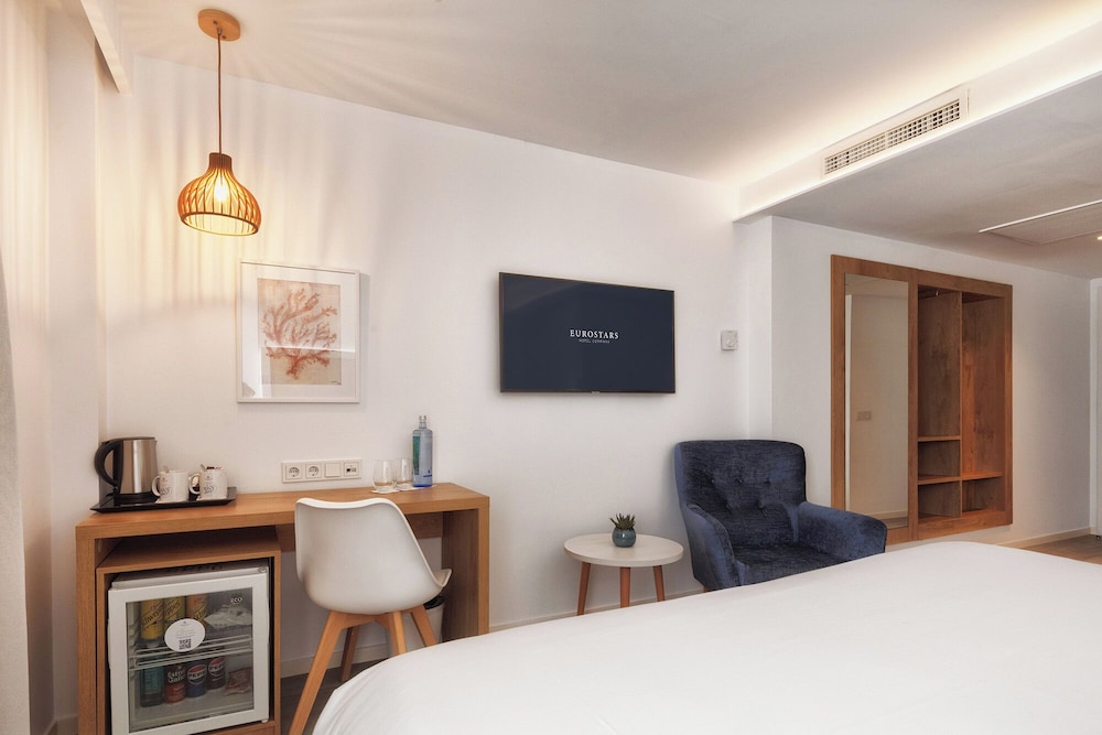 Eurostars Puerto de Ibiza — Hotel rooms in Ibiza Town, Balearic Islands