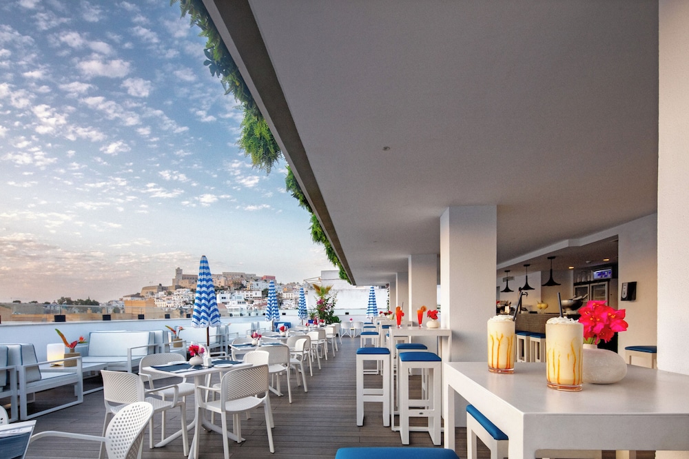 Eurostars Puerto de Ibiza — Restaurant & bars in Ibiza Town, Balearic Islands