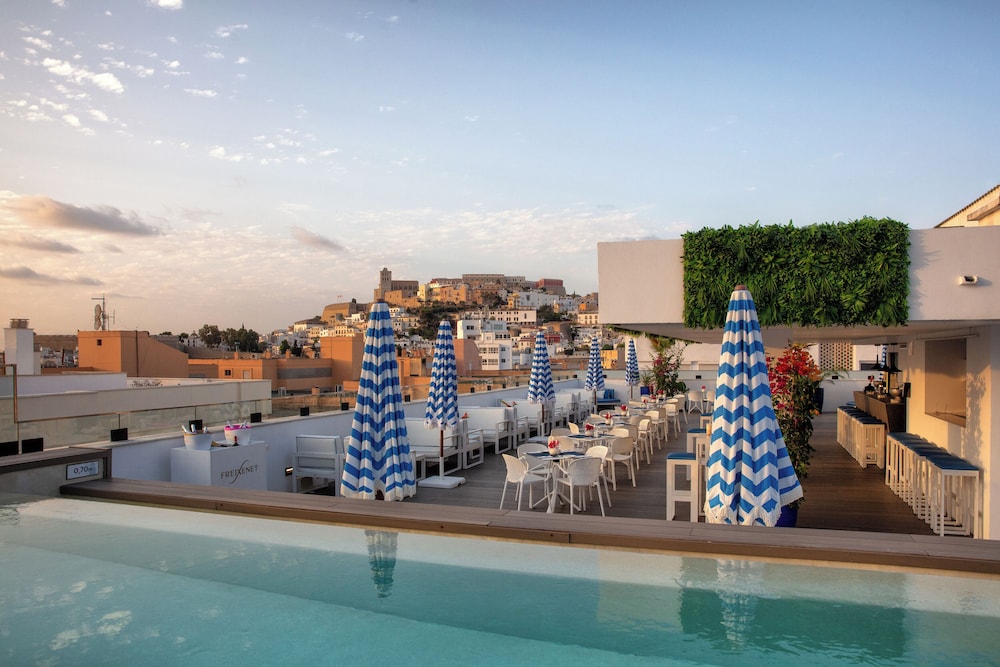 Eurostars Puerto de Ibiza — Restaurant & bars in Ibiza Town, Balearic Islands