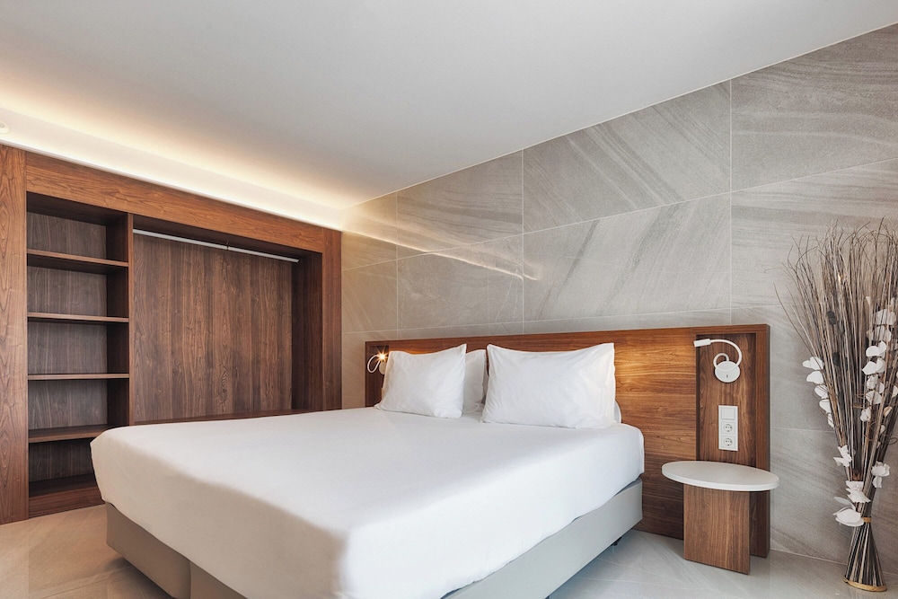 Eurostars Puerto de Ibiza — Hotel rooms in Ibiza Town, Balearic Islands