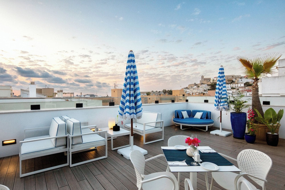 Eurostars Puerto de Ibiza — Restaurant & bars in Ibiza Town, Balearic Islands