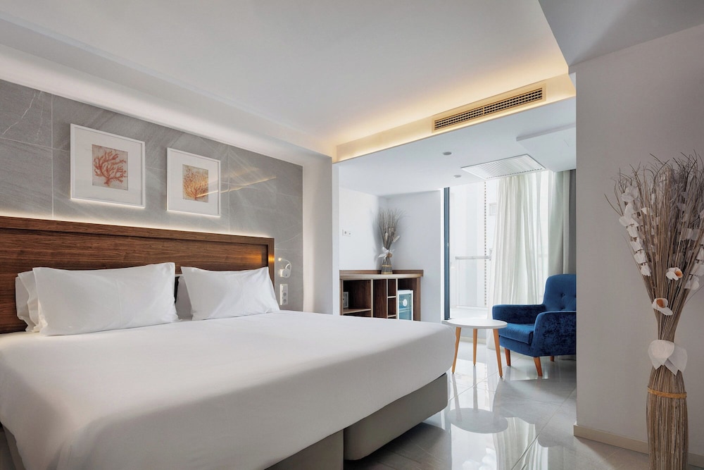 Eurostars Puerto de Ibiza — Hotel rooms in Ibiza Town, Balearic Islands