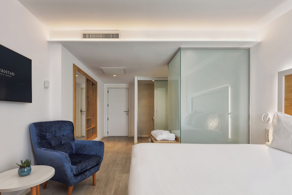 Eurostars Puerto de Ibiza — Hotel rooms in Ibiza Town, Balearic Islands