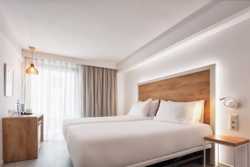 Eurostars Puerto de Ibiza — Hotel rooms in Ibiza Town, Balearic Islands