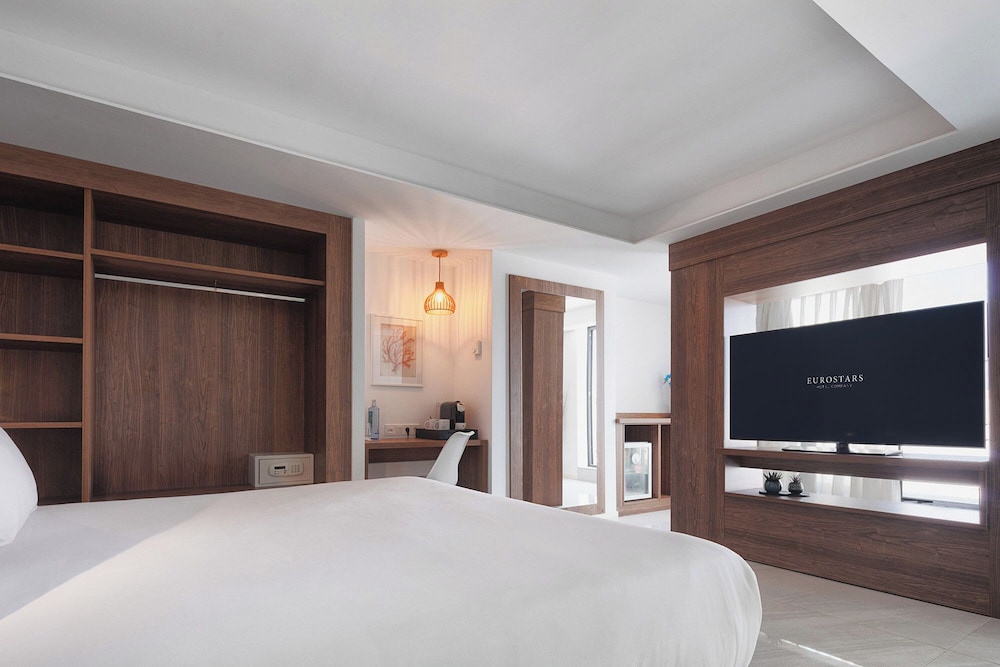 Eurostars Puerto de Ibiza — Hotel rooms in Ibiza Town, Balearic Islands