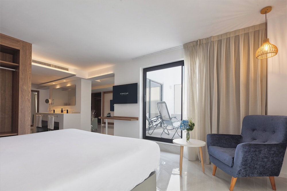 Eurostars Puerto de Ibiza — Hotel rooms in Ibiza Town, Balearic Islands