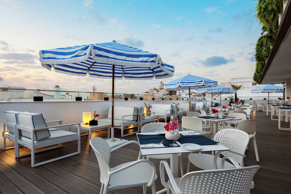 Eurostars Puerto de Ibiza — Restaurant & bars in Ibiza Town, Balearic Islands