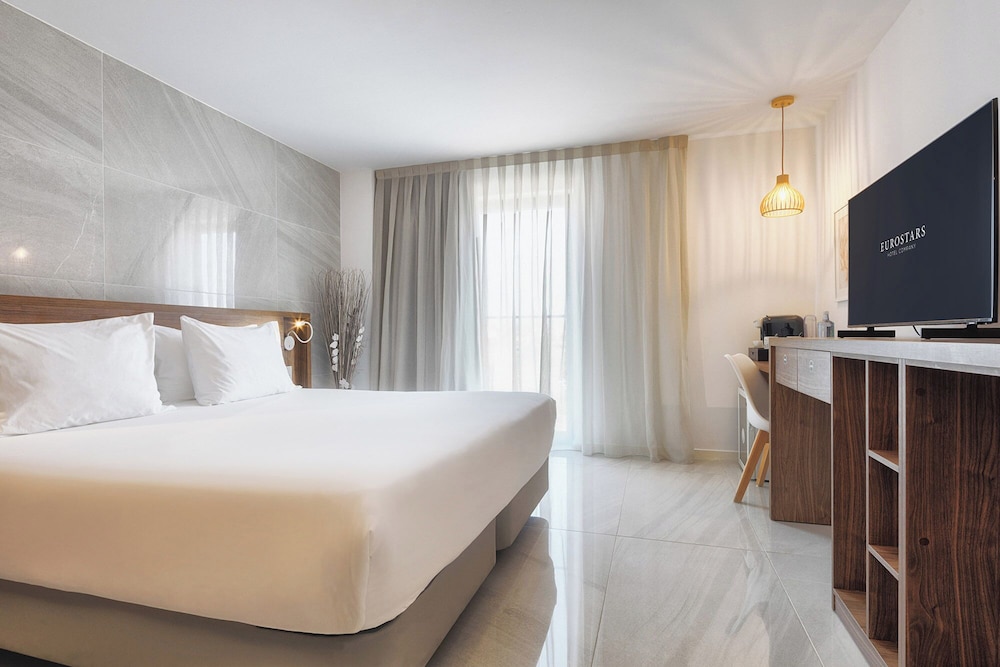 Eurostars Puerto de Ibiza — Hotel rooms in Ibiza Town, Balearic Islands
