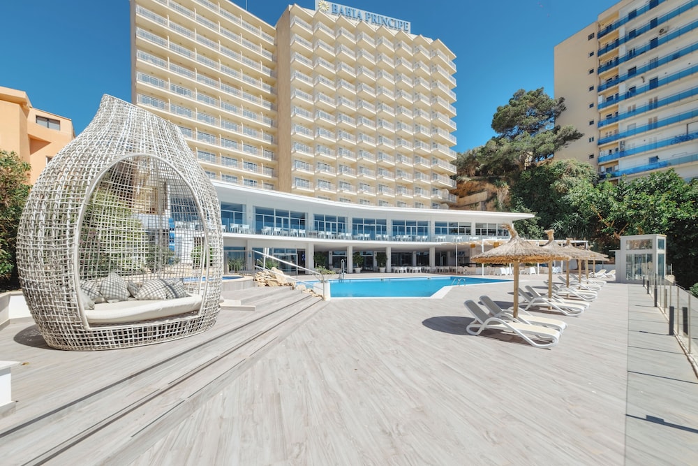 Bahia Principe Escape Coral Playa – Adults Only 16+ — Swimming pool in Magaluf, Balearic Islands