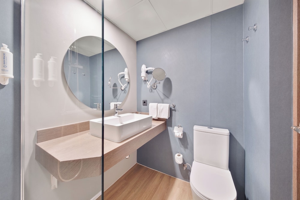Bahia Principe Escape Coral Playa – Adults Only 16+ — Hotel rooms in Magaluf, Balearic Islands