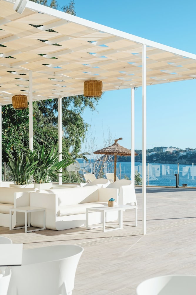 Bahia Principe Escape Coral Playa – Adults Only 16+ — Restaurant & bars in Magaluf, Balearic Islands
