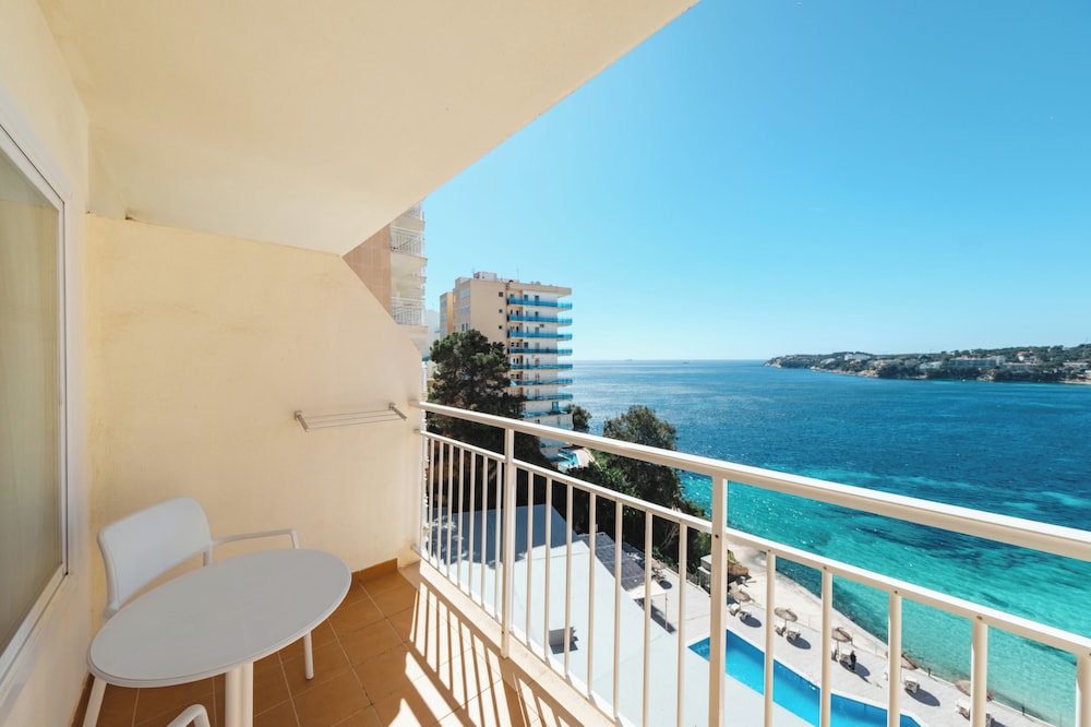 Bahia Principe Escape Coral Playa – Adults Only 16+ — Hotel building in Magaluf, Balearic Islands