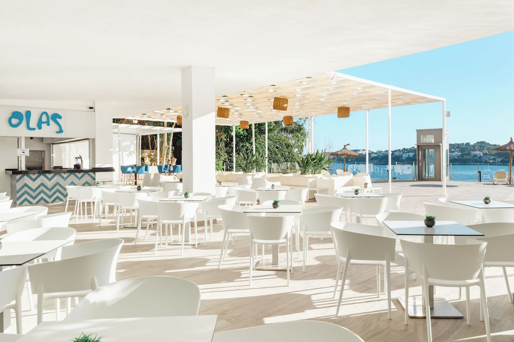 Bahia Principe Escape Coral Playa – Adults Only 16+ — Restaurant & bars in Magaluf, Balearic Islands