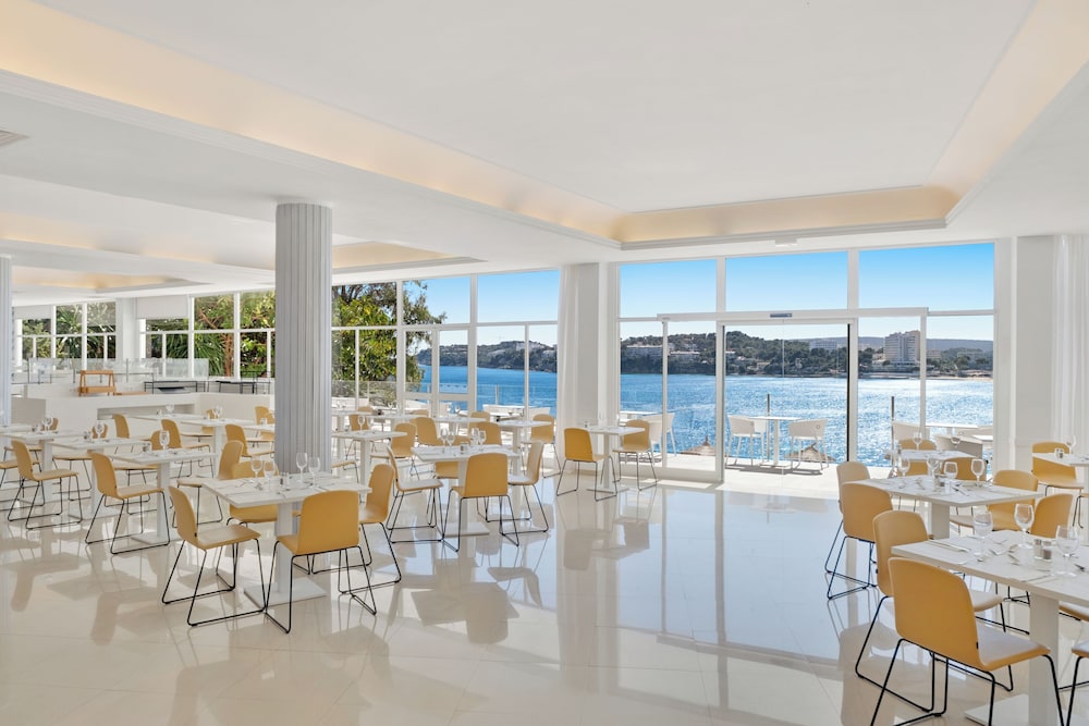 Bahia Principe Escape Coral Playa – Adults Only 16+ — Restaurant & bars in Magaluf, Balearic Islands