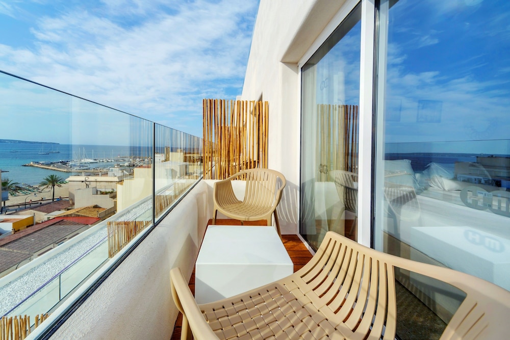 Hotel HM Alma Beach - Adults Only — Hotel rooms in Playa de Palma, Balearic Islands