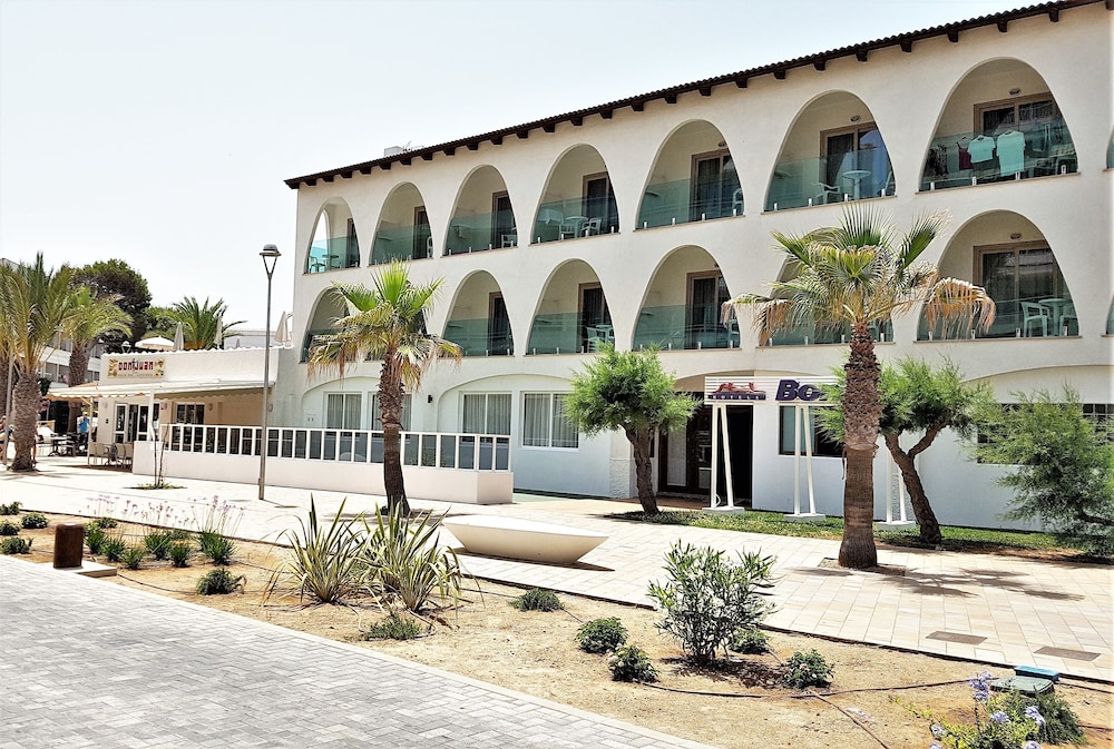 Hotel Stil Bonsai — Main photo in Can Picafort, Balearic Islands