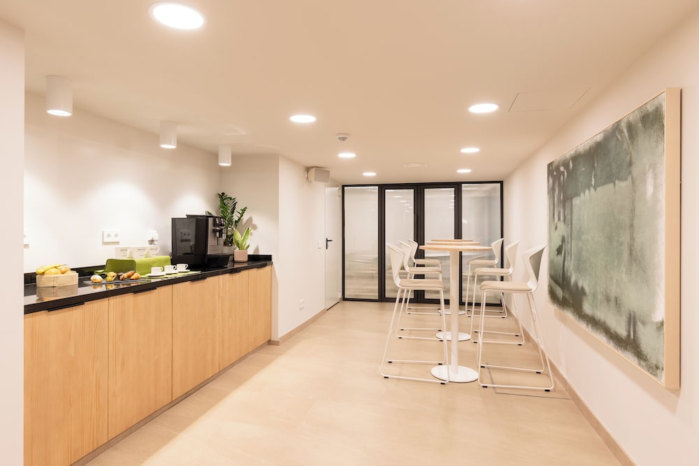 ARTIEM Capri Hotel — Restaurant & bars in Mahon, Balearic Islands