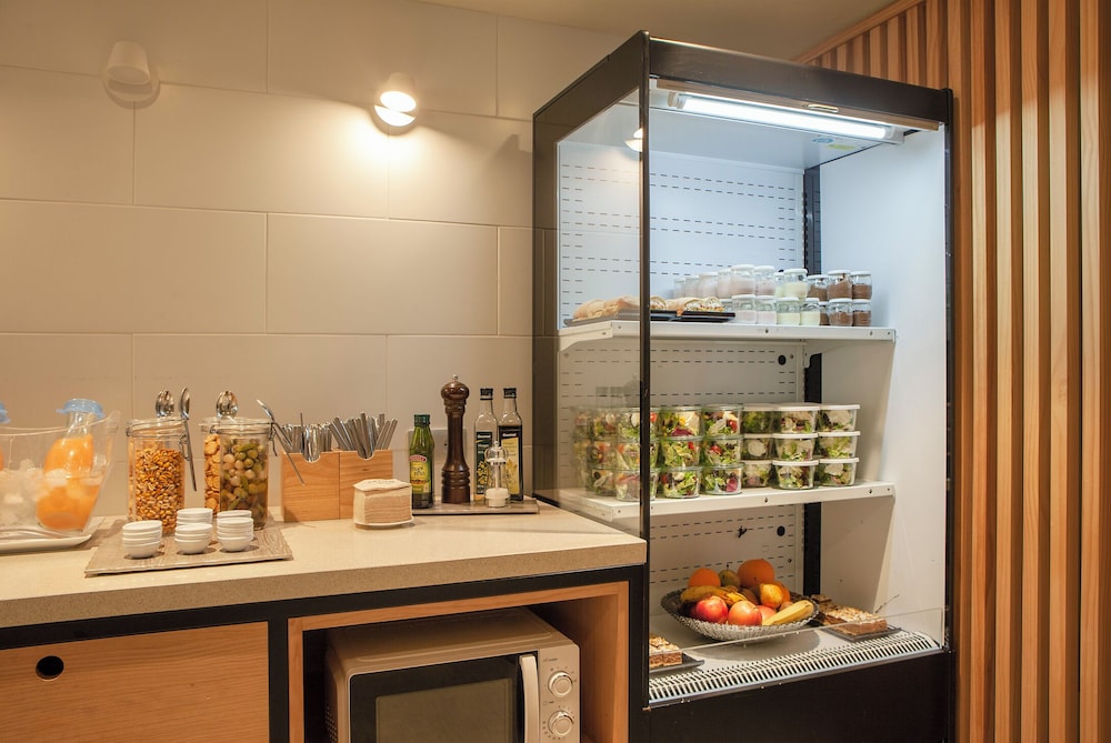 ARTIEM Capri Hotel — Restaurant & bars in Mahon, Balearic Islands