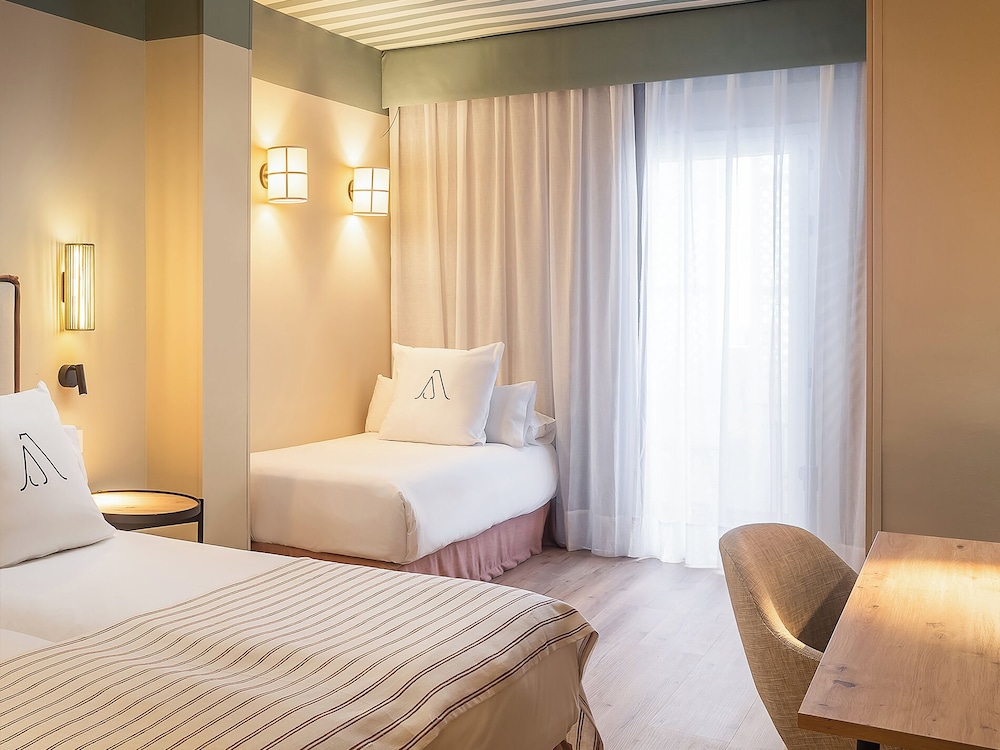 ARTIEM Capri Hotel — Hotel rooms in Mahon, Balearic Islands