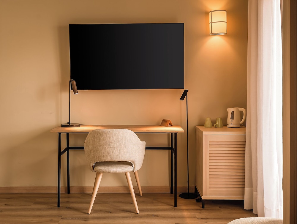 ARTIEM Capri Hotel — Hotel rooms in Mahon, Balearic Islands