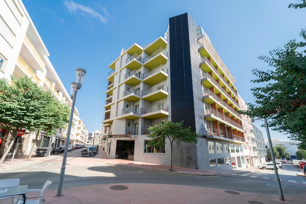 ARTIEM Capri Hotel — Hotel building in Mahon, Balearic Islands