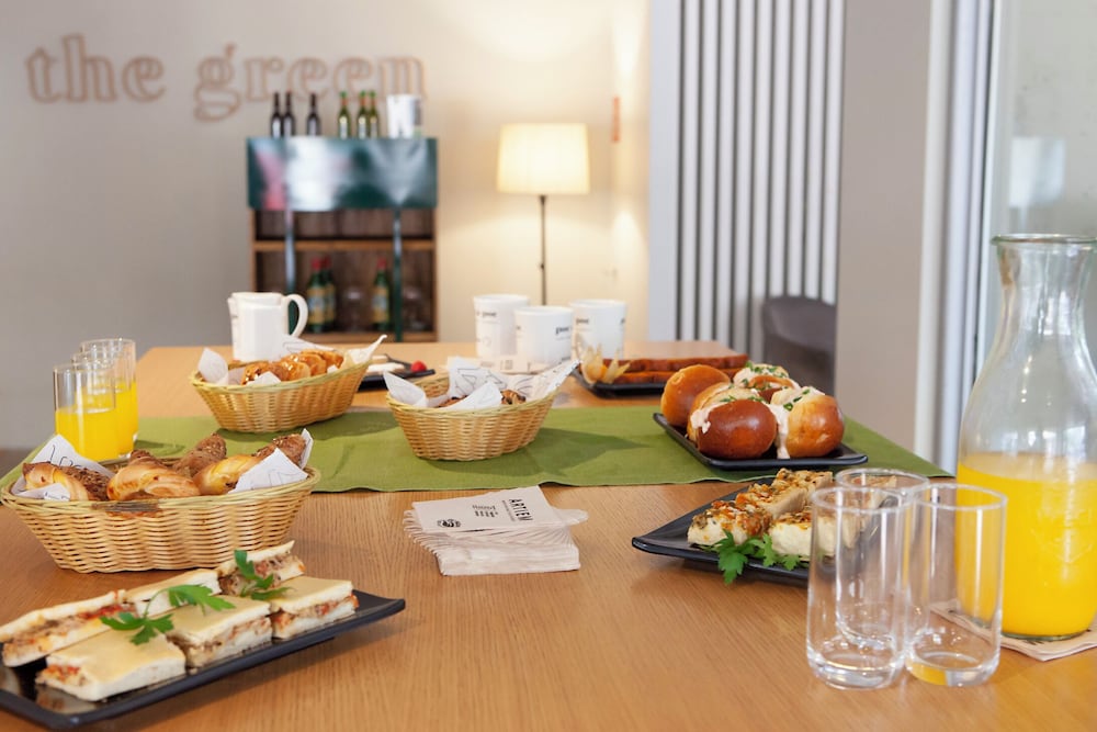 ARTIEM Capri Hotel — Restaurant & bars in Mahon, Balearic Islands