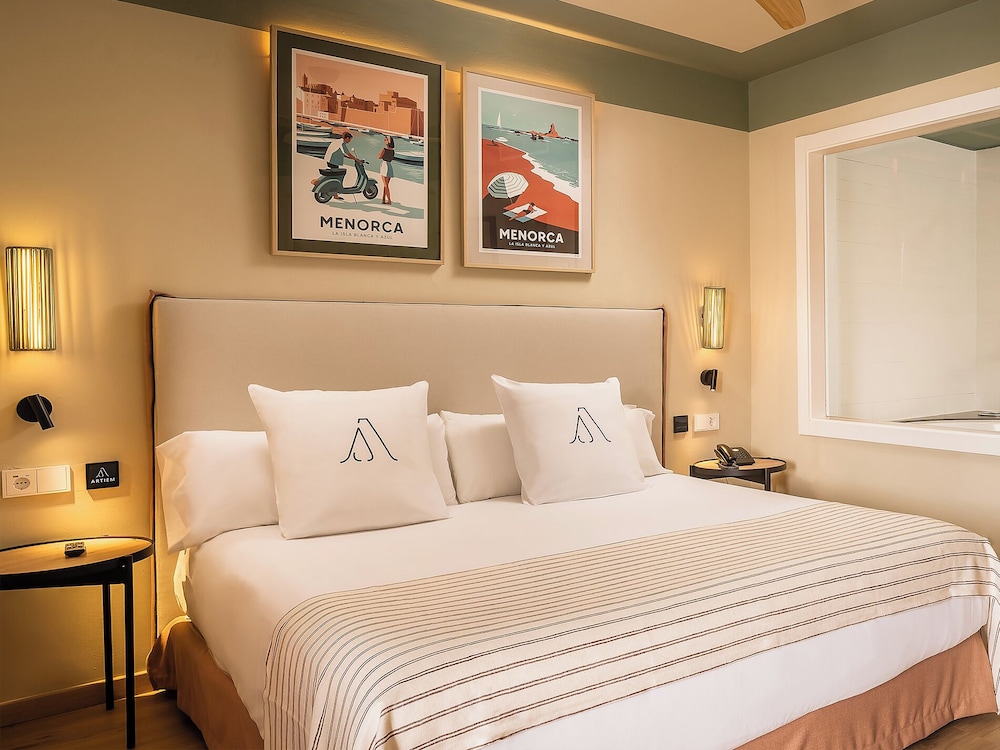 ARTIEM Capri Hotel — Hotel rooms in Mahon, Balearic Islands