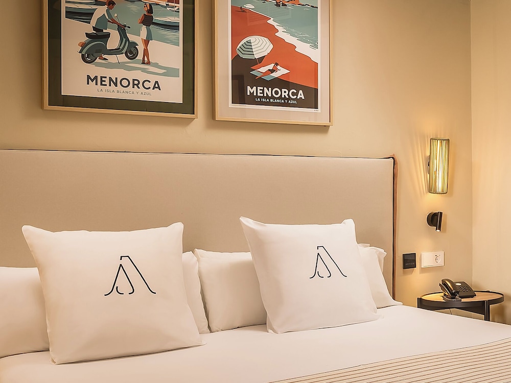 ARTIEM Capri Hotel — Hotel rooms in Mahon, Balearic Islands