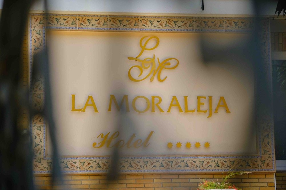 La Moraleja The Quiet Hotel- Adults Only — Hotel building in Puerto Pollensa, Balearic Islands