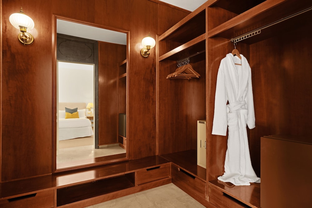 La Moraleja The Quiet Hotel- Adults Only — Hotel rooms in Puerto Pollensa, Balearic Islands