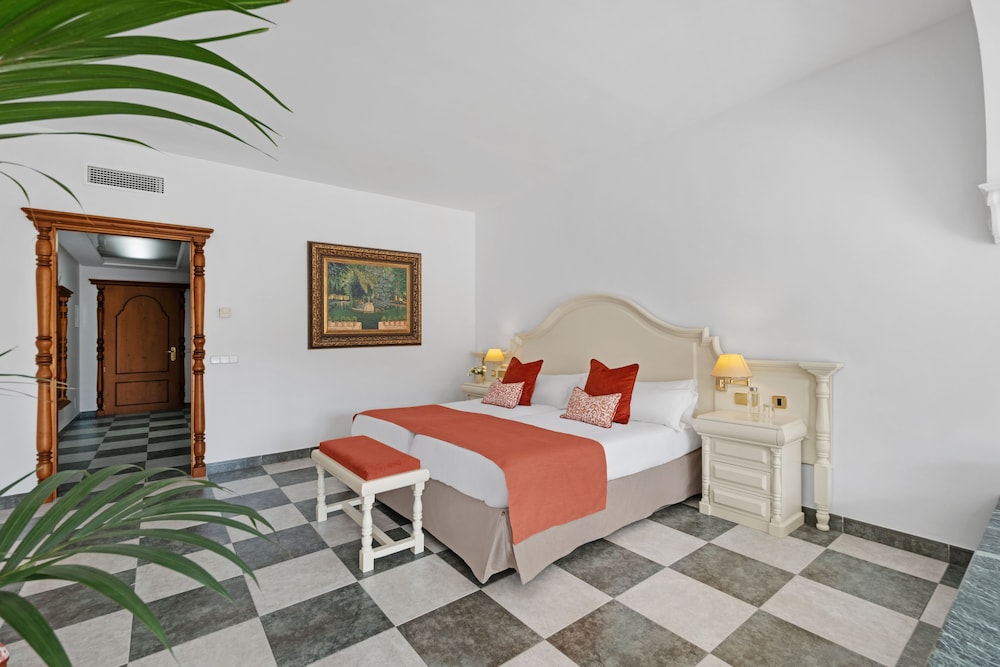 La Moraleja The Quiet Hotel- Adults Only — Hotel rooms in Puerto Pollensa, Balearic Islands