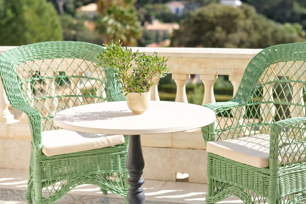 La Moraleja The Quiet Hotel- Adults Only — Hotel building in Puerto Pollensa, Balearic Islands