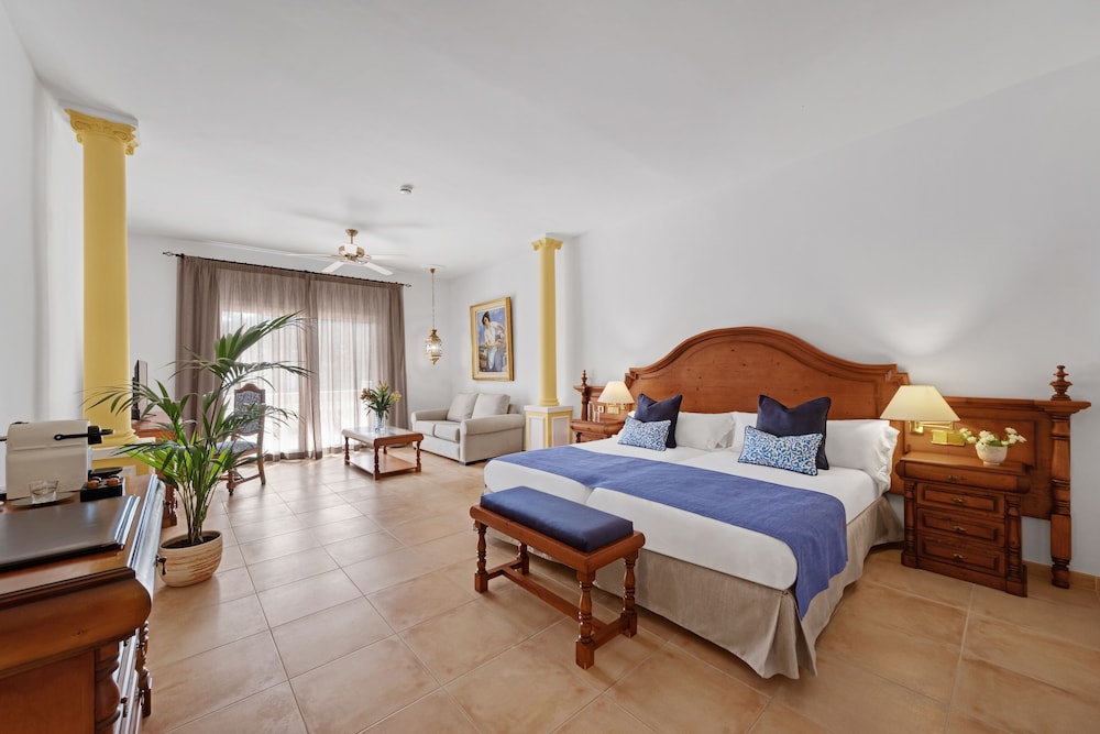 La Moraleja The Quiet Hotel- Adults Only — Hotel rooms in Puerto Pollensa, Balearic Islands