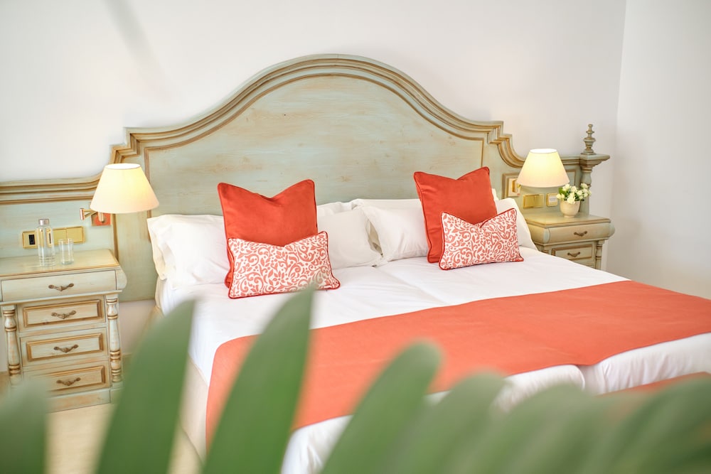 La Moraleja The Quiet Hotel- Adults Only — Hotel rooms in Puerto Pollensa, Balearic Islands