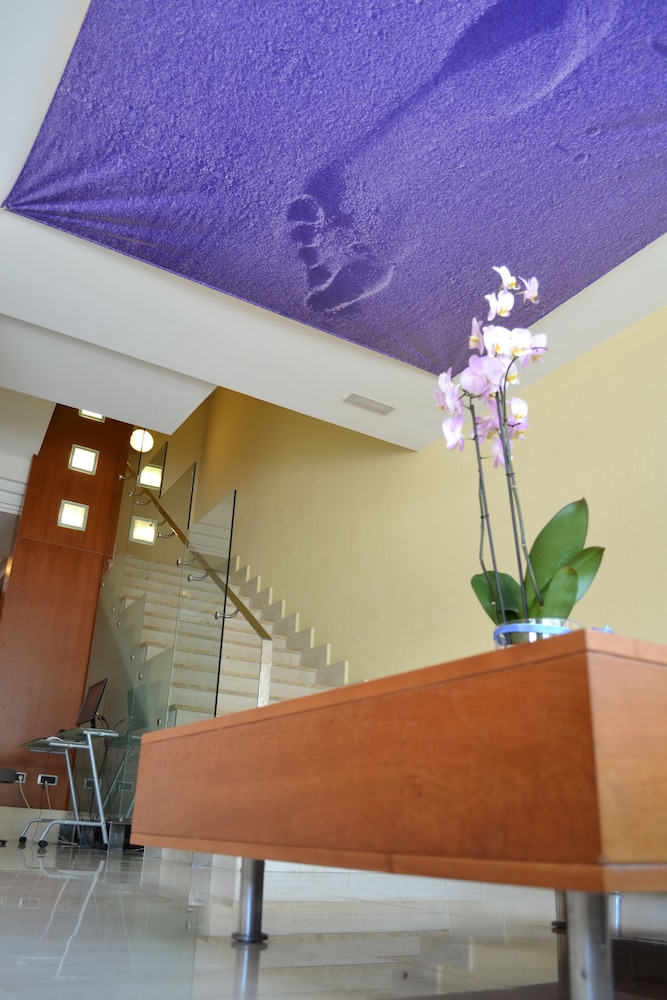 Hotel Marfil — Hotel building in San Antonio, Balearic Islands