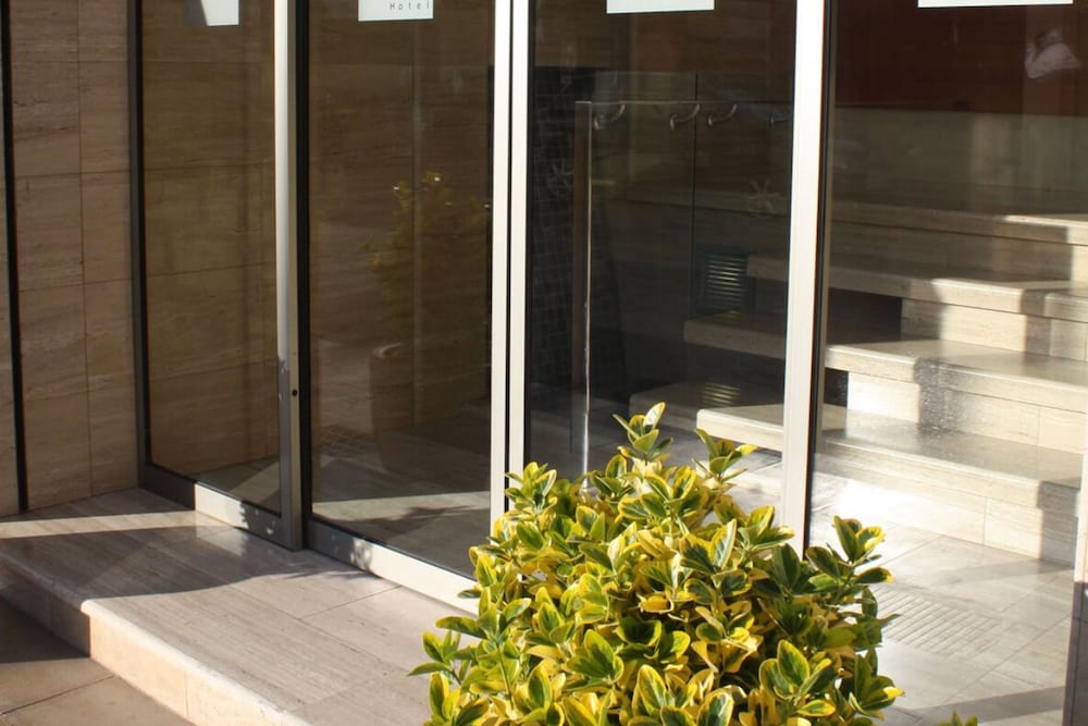 Hotel Marfil — Spa in San Antonio, Balearic Islands