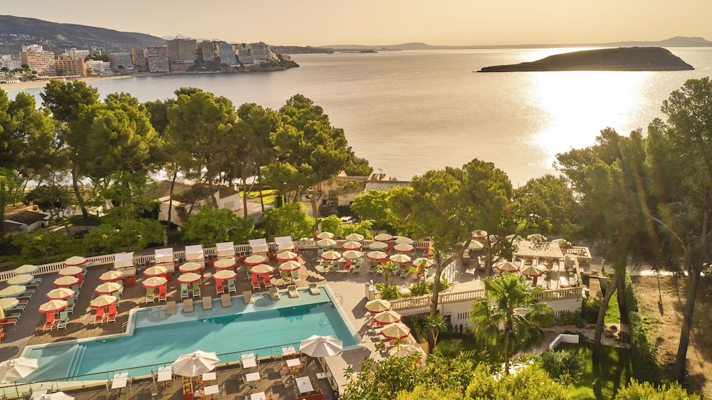 Alua Calvia - Hyatt Inclusive Collection — Swimming pool in Magaluf, Balearic Islands