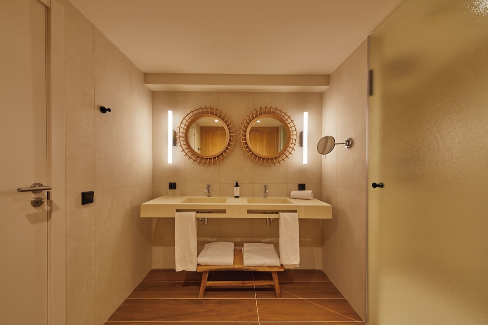 Alua Calvia - Hyatt Inclusive Collection — Hotel rooms in Magaluf, Balearic Islands