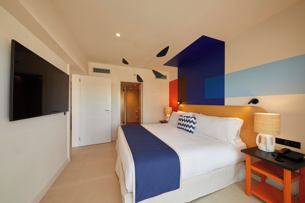 Alua Calvia - Hyatt Inclusive Collection — Hotel rooms in Magaluf, Balearic Islands