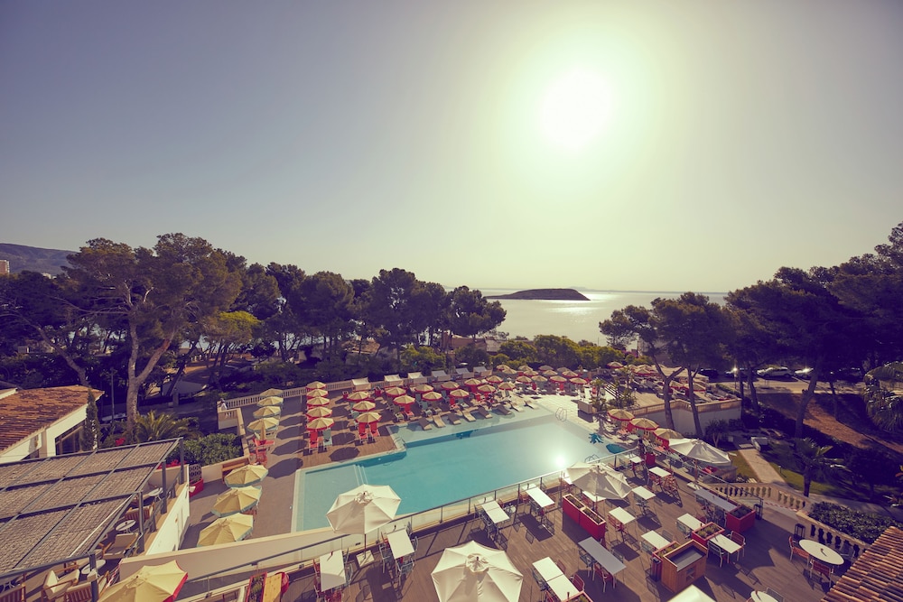Alua Calvia - Hyatt Inclusive Collection — Main photo in Magaluf, Balearic Islands