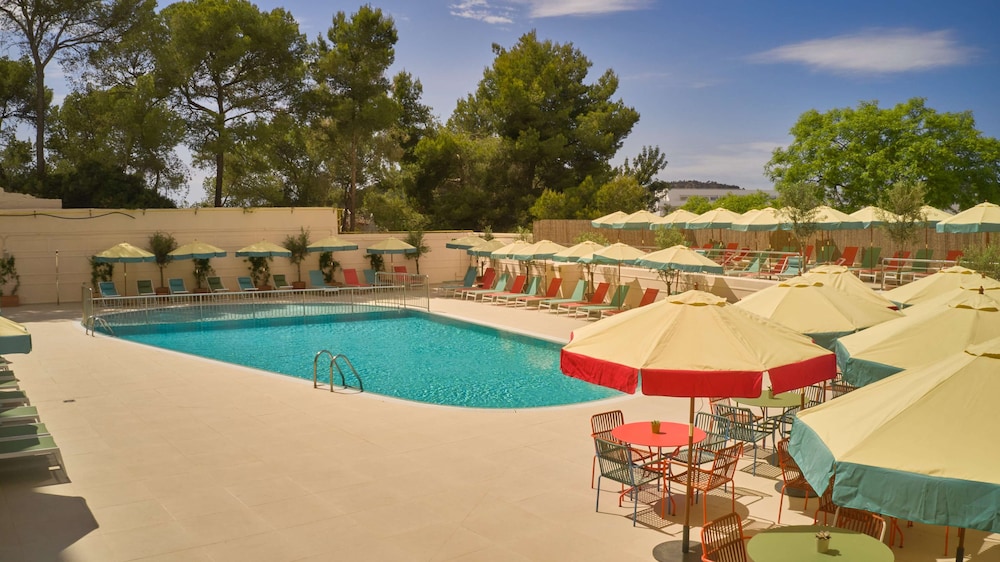 Alua Calvia - Hyatt Inclusive Collection — Swimming pool in Magaluf, Balearic Islands