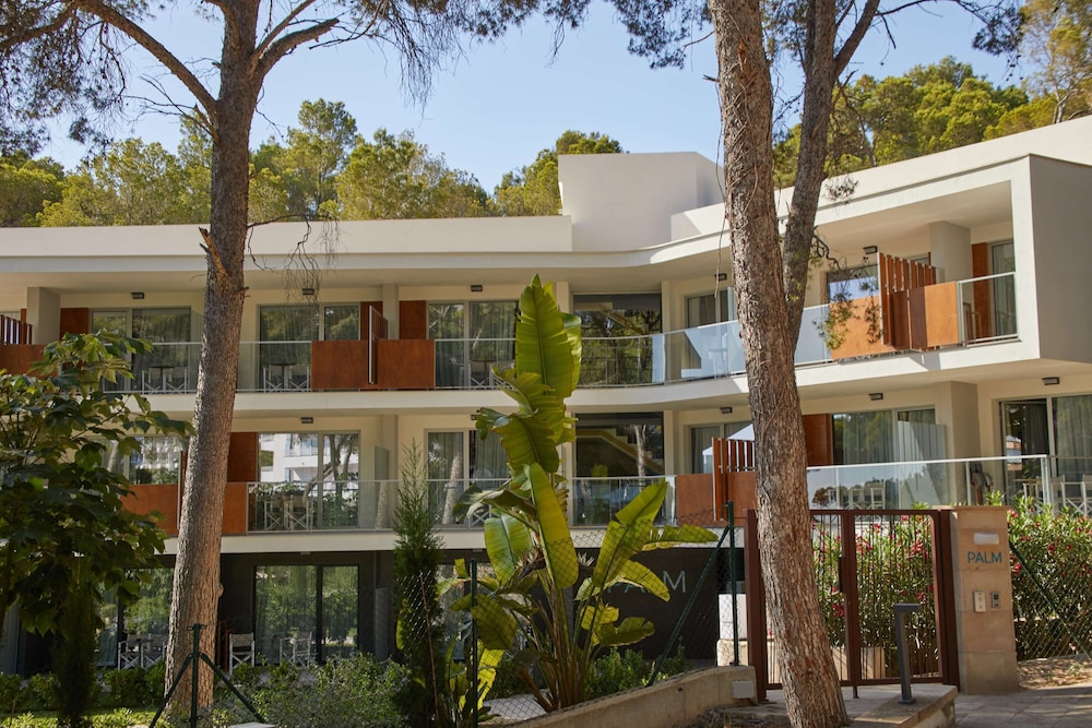 Alua Calvia - Hyatt Inclusive Collection — Hotel building in Magaluf, Balearic Islands